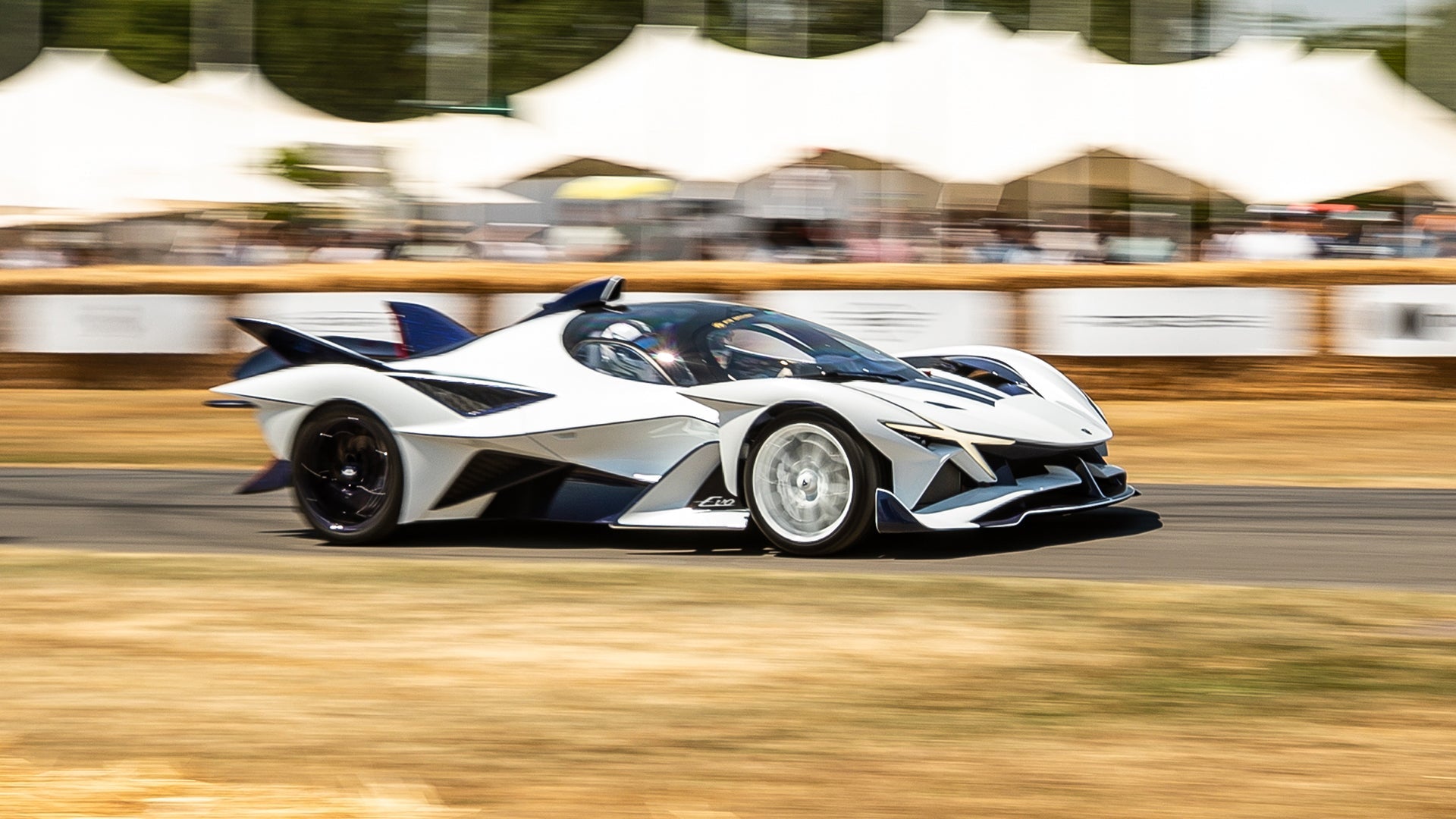 Apollo EVO: drie miljoen euro voor een auto zonder kenteken